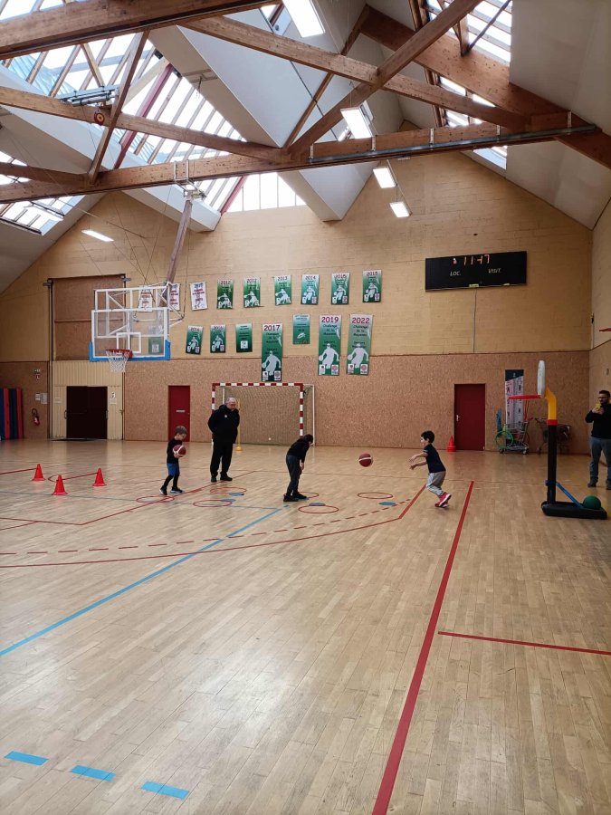 584394511_1957949501453594_1057768147688018277_n